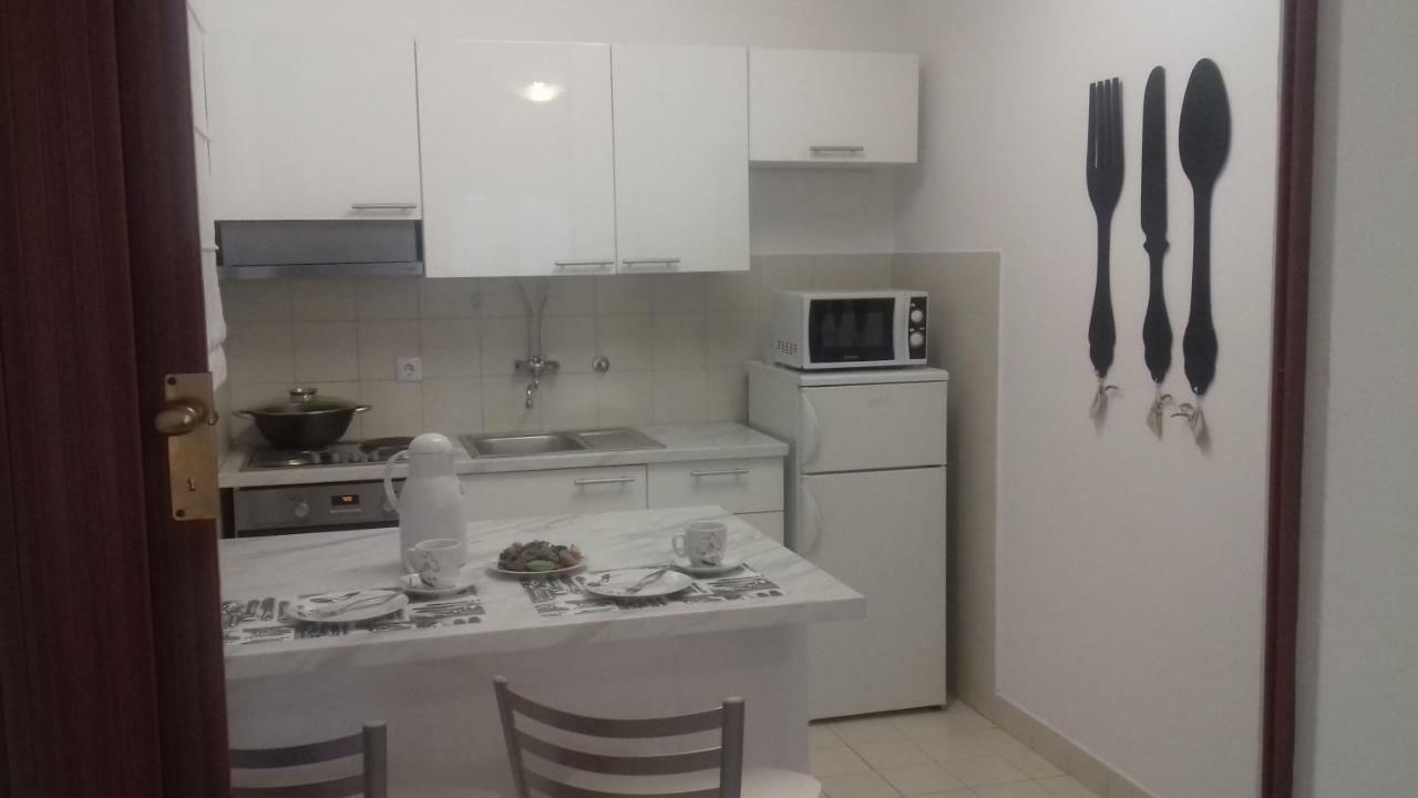 Apartments Ane Sukosan Bagian luar foto